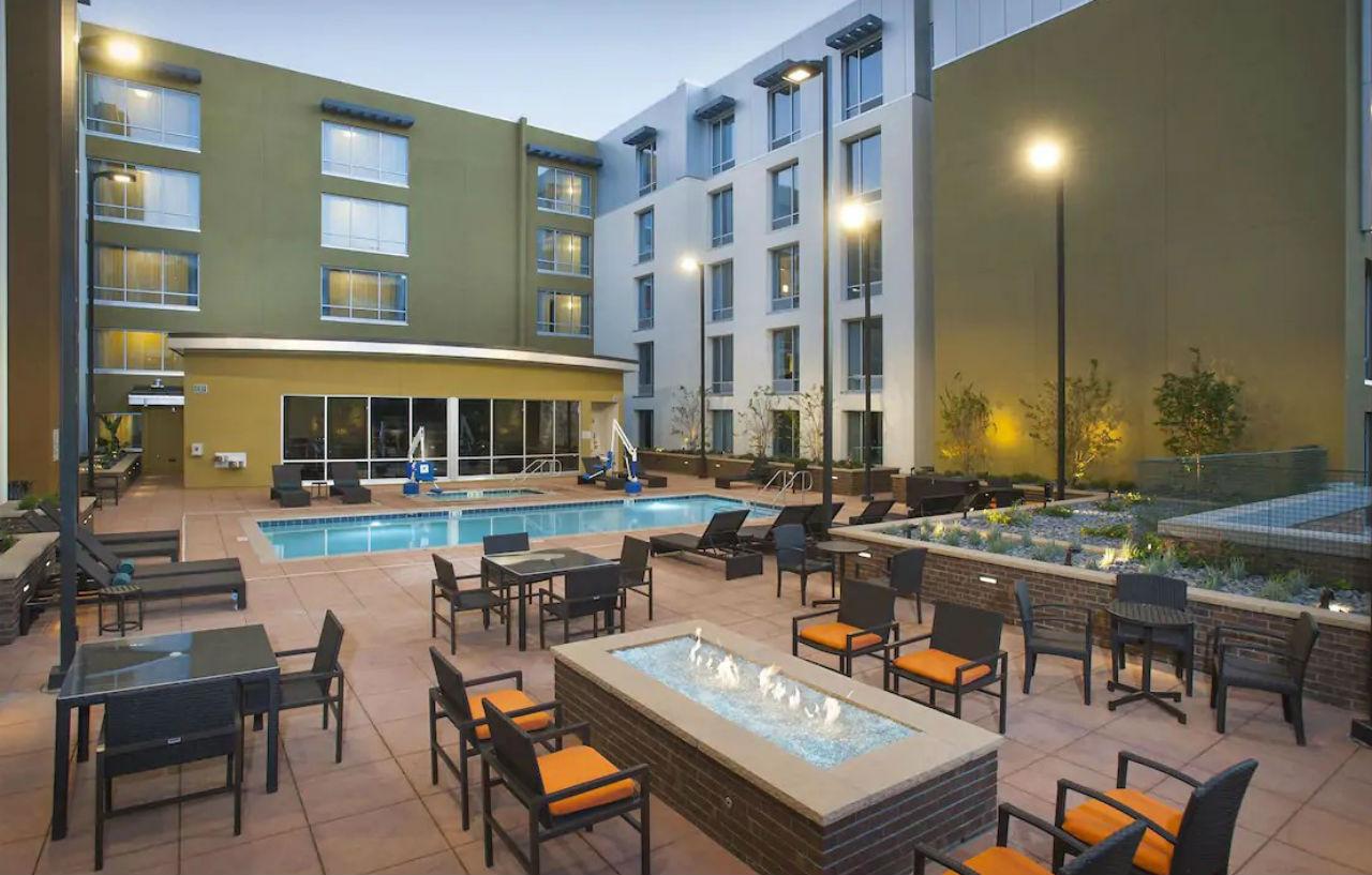 Hilton Garden Inn Burbank Los Angeles Εξωτερικό φωτογραφία