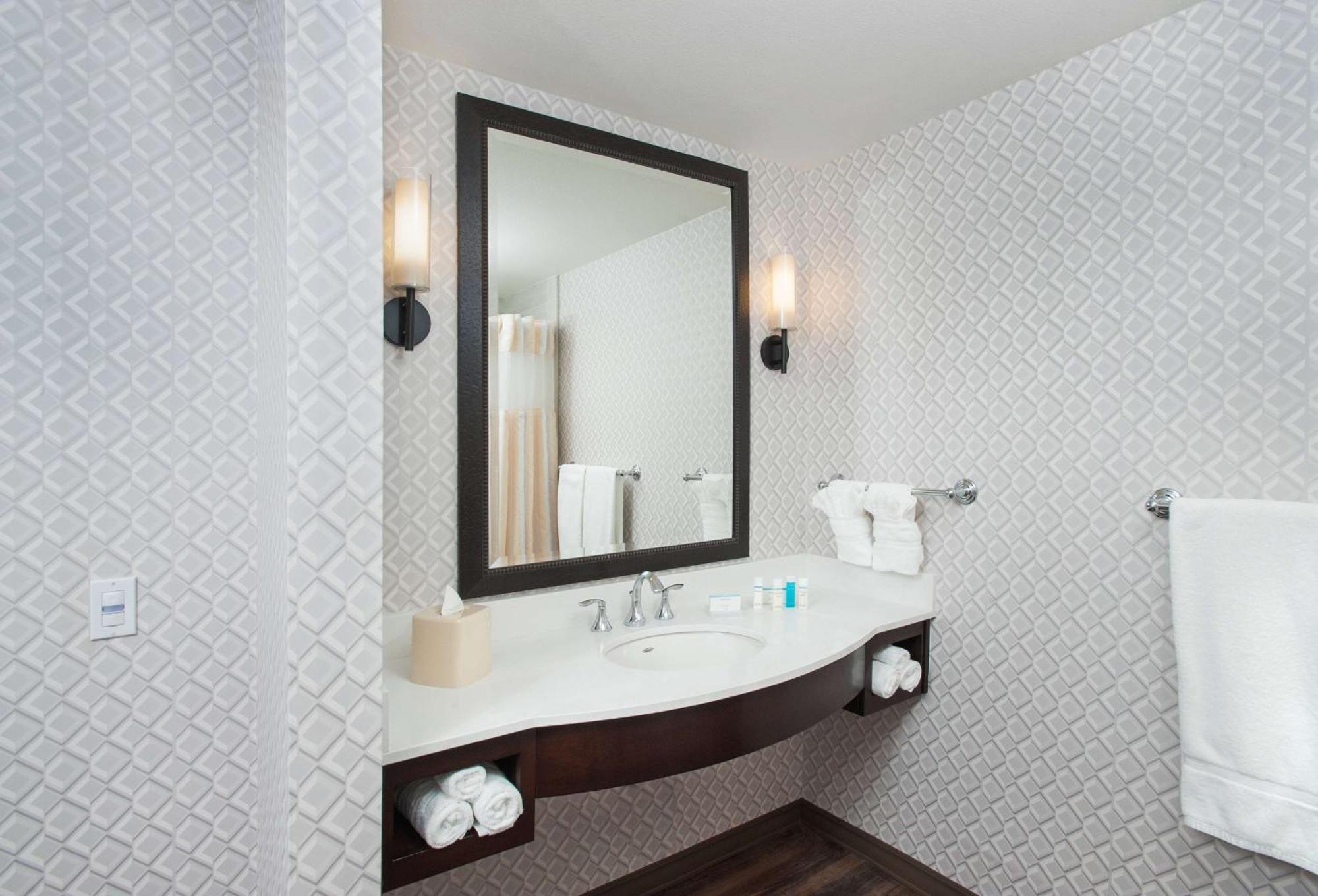 Hilton Garden Inn Burbank Los Angeles Εξωτερικό φωτογραφία