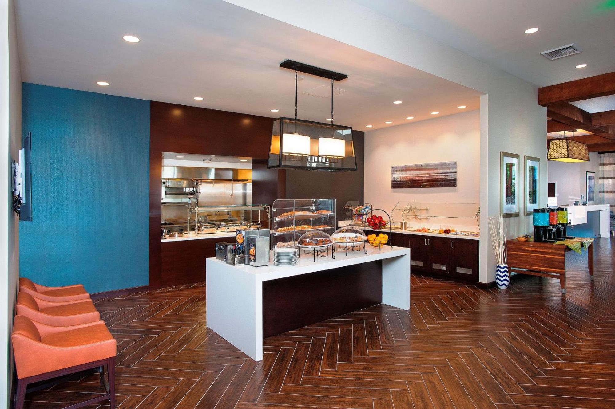 Hilton Garden Inn Burbank Los Angeles Εξωτερικό φωτογραφία